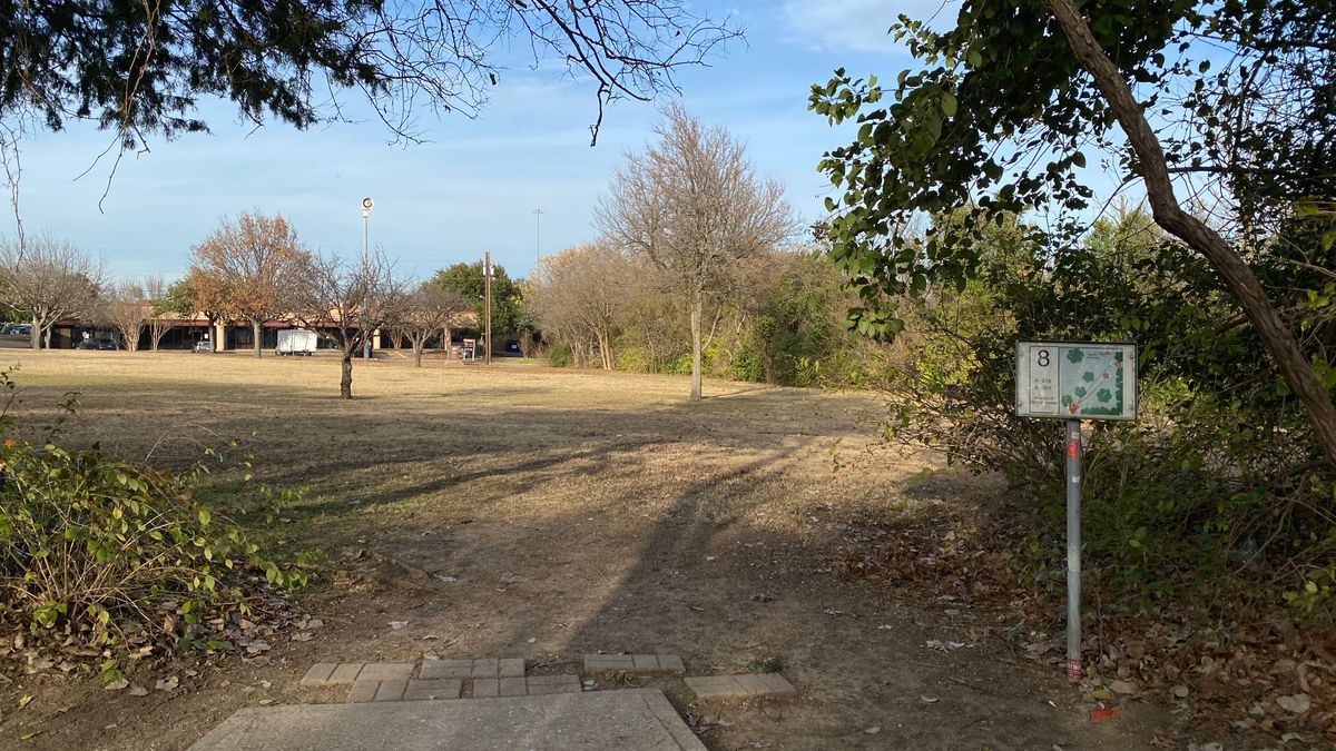 Hole 8