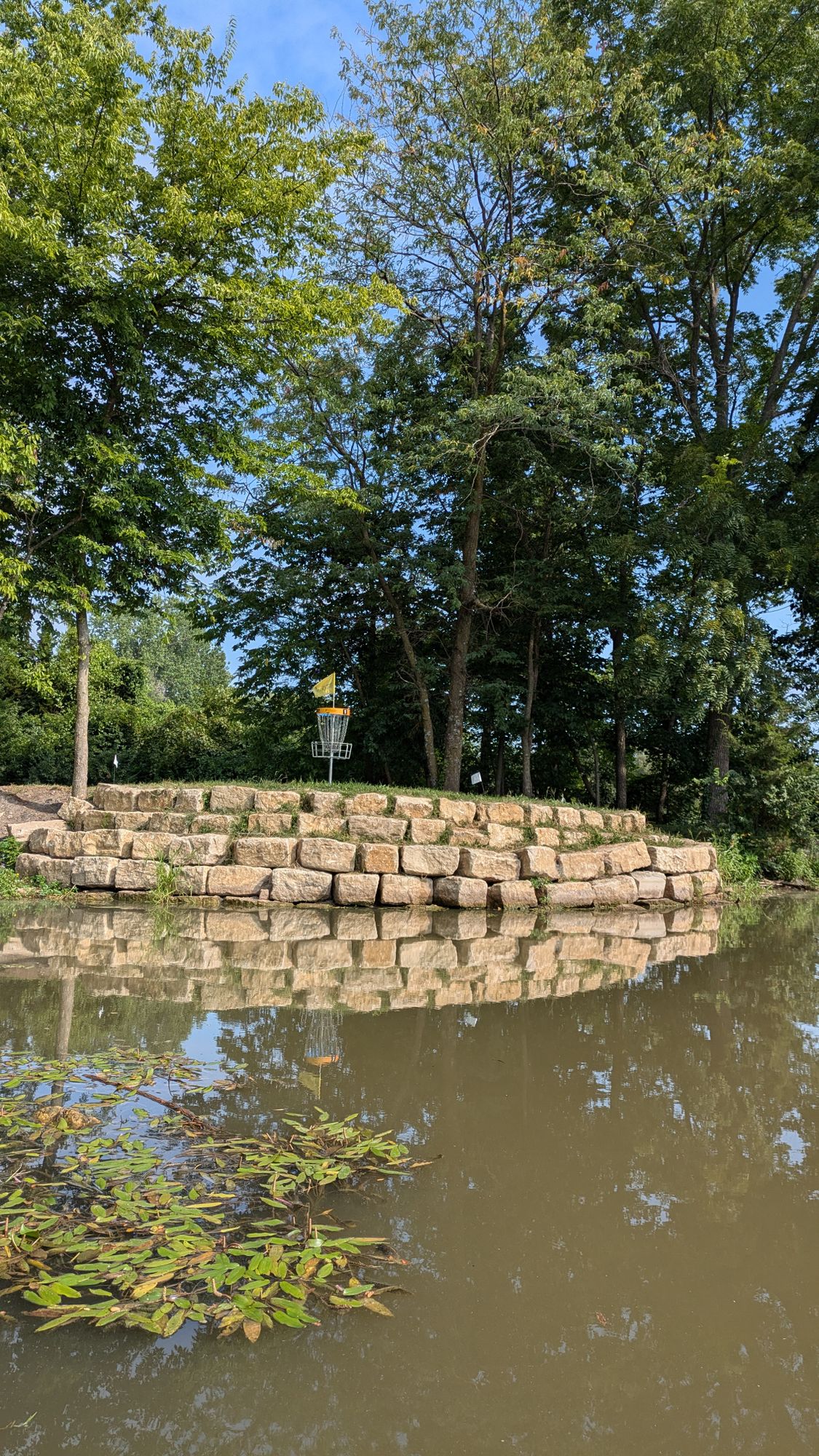 Gold hole 1
