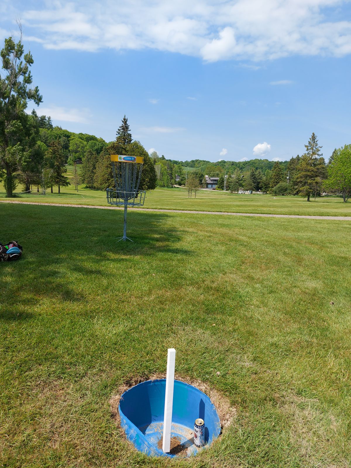 Putting on hole 5 🥏⚽️🥏⚽️🥏⚽️🥏