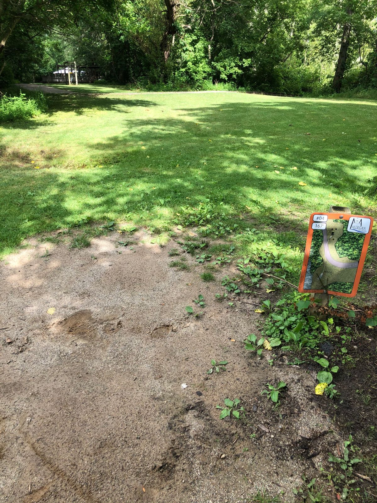 Hole 4 pad