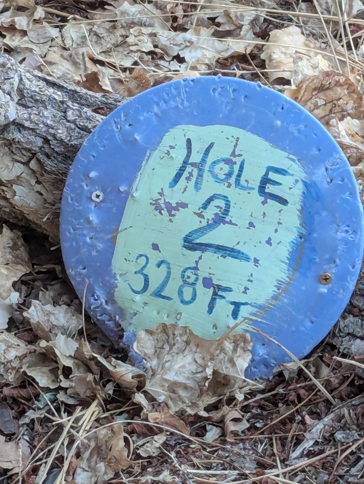 Hole 2 distance sign
