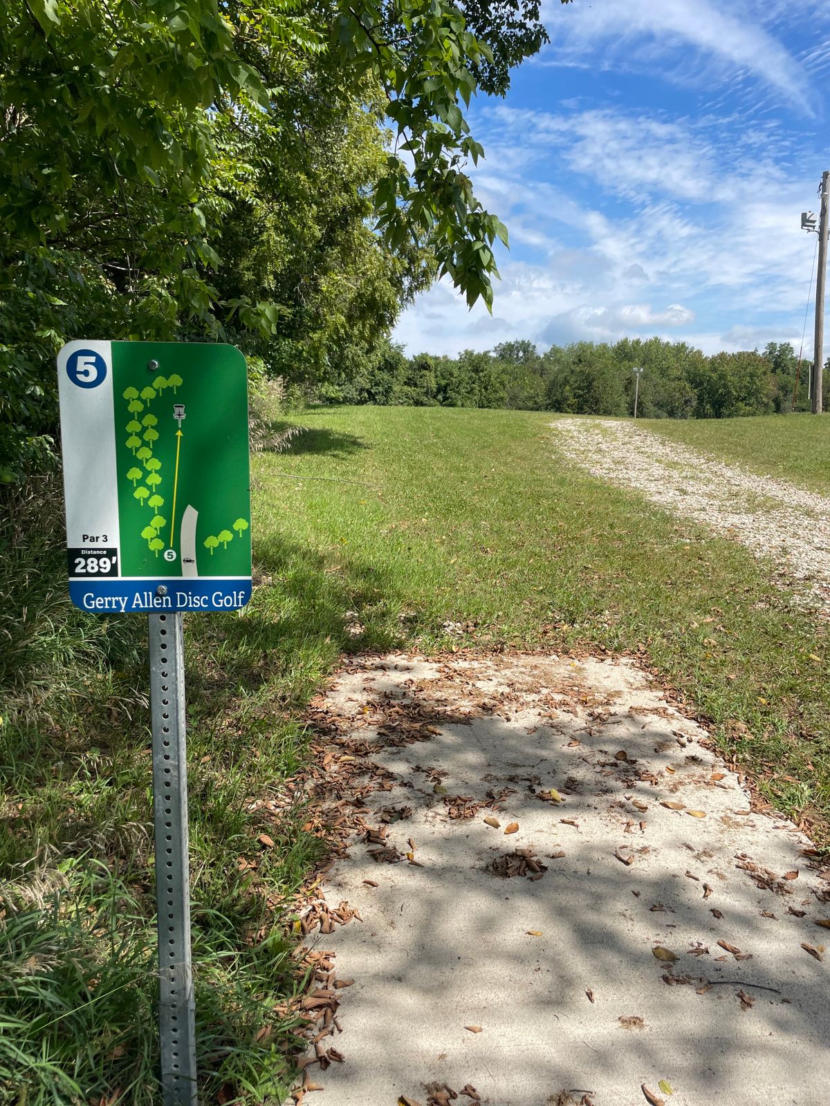 Hole 5 tee