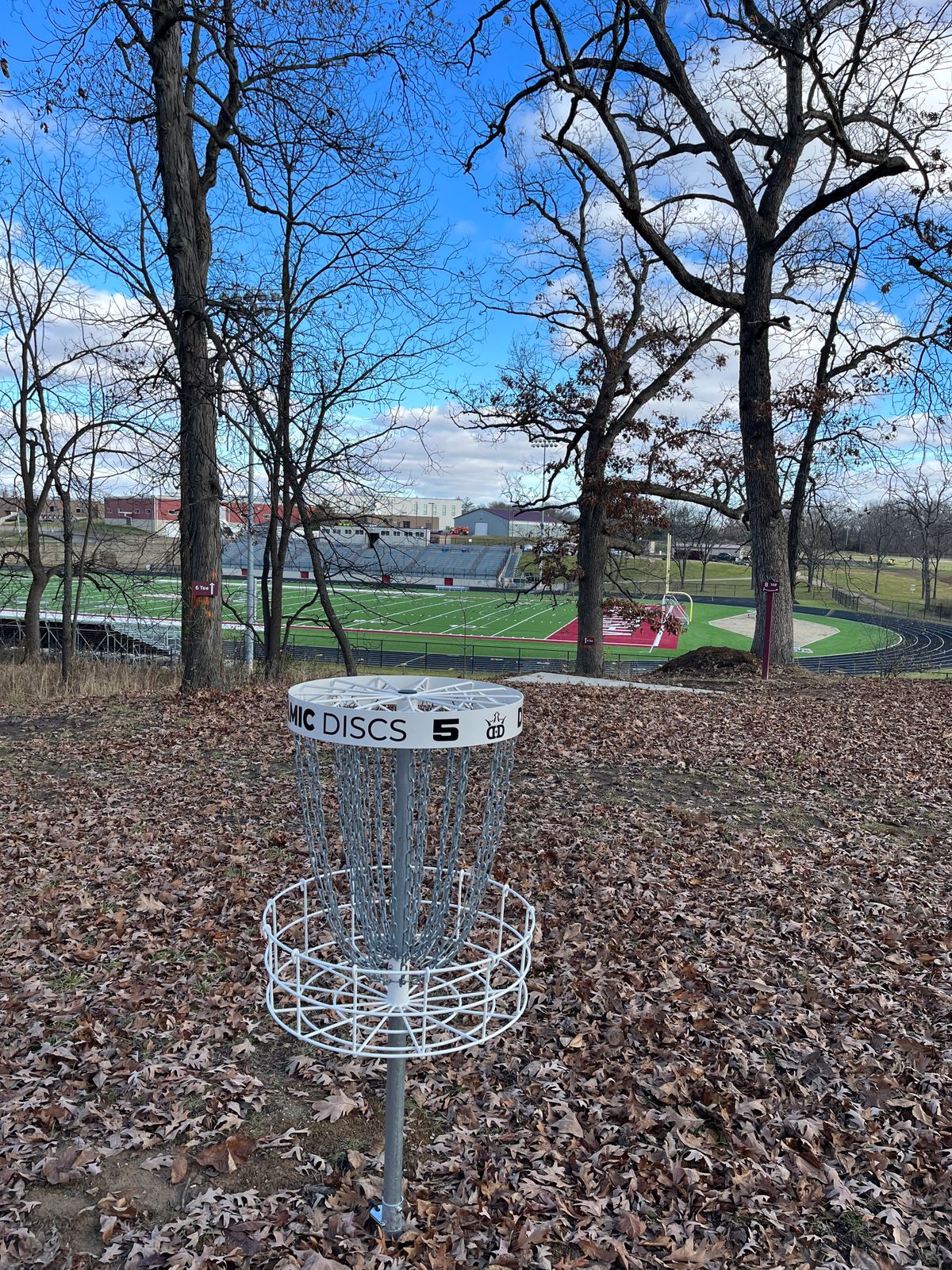 Hole 5 Basket / Hole 8 Teepad