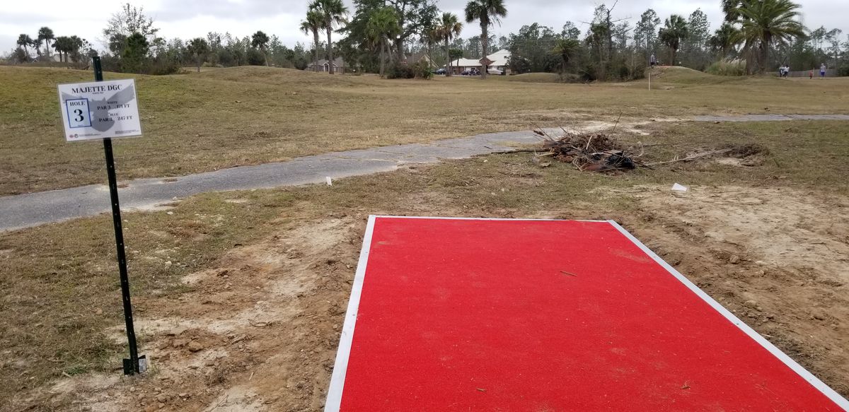 Hole 3 White Tee Box (red pad)