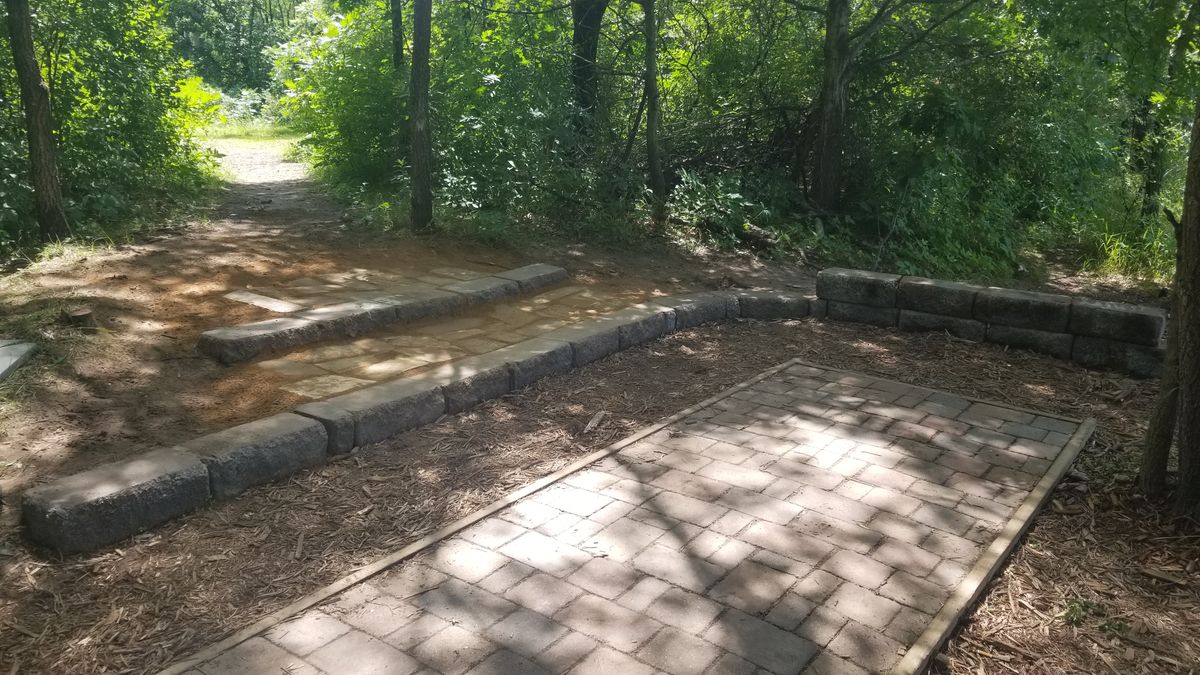 Hole 8 teepad