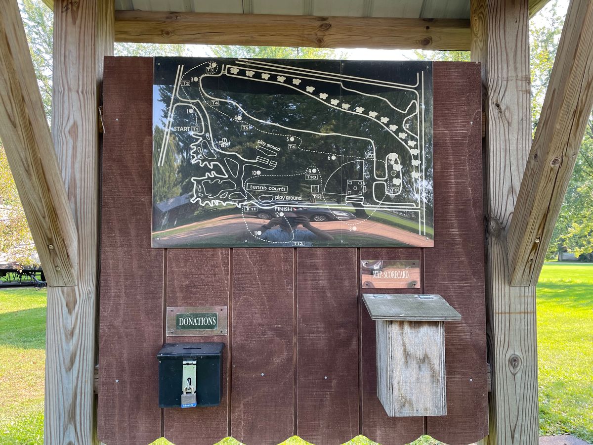 Course map and donation box. Make sure to leave a few bucks for the park!