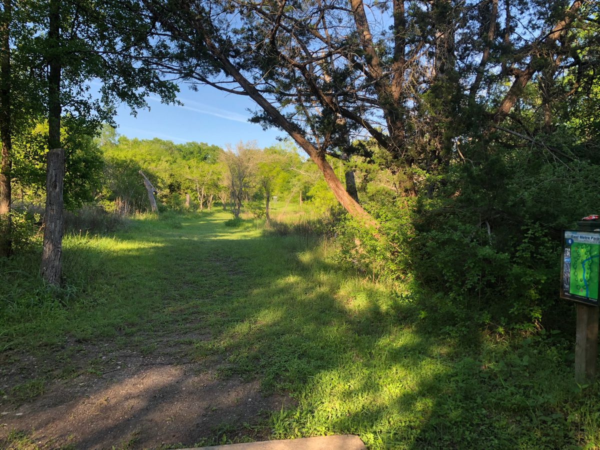 Hole 6 Red/Blue tee.