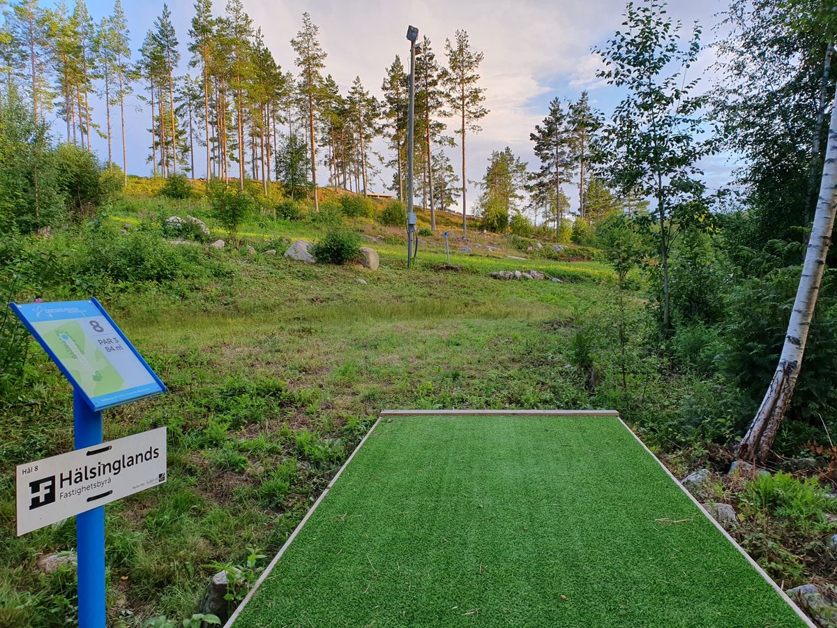 Hål 8