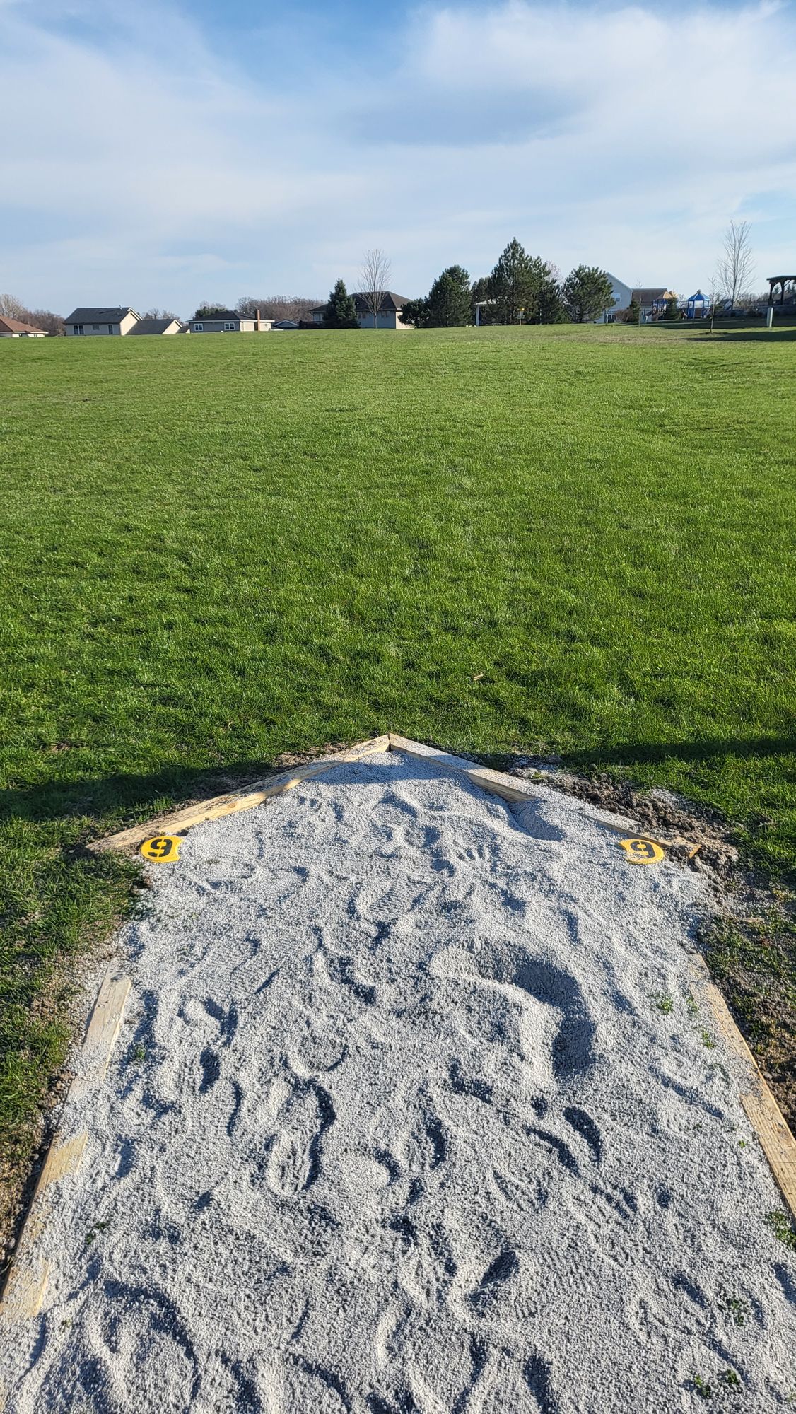 Hole 9 teepad detail