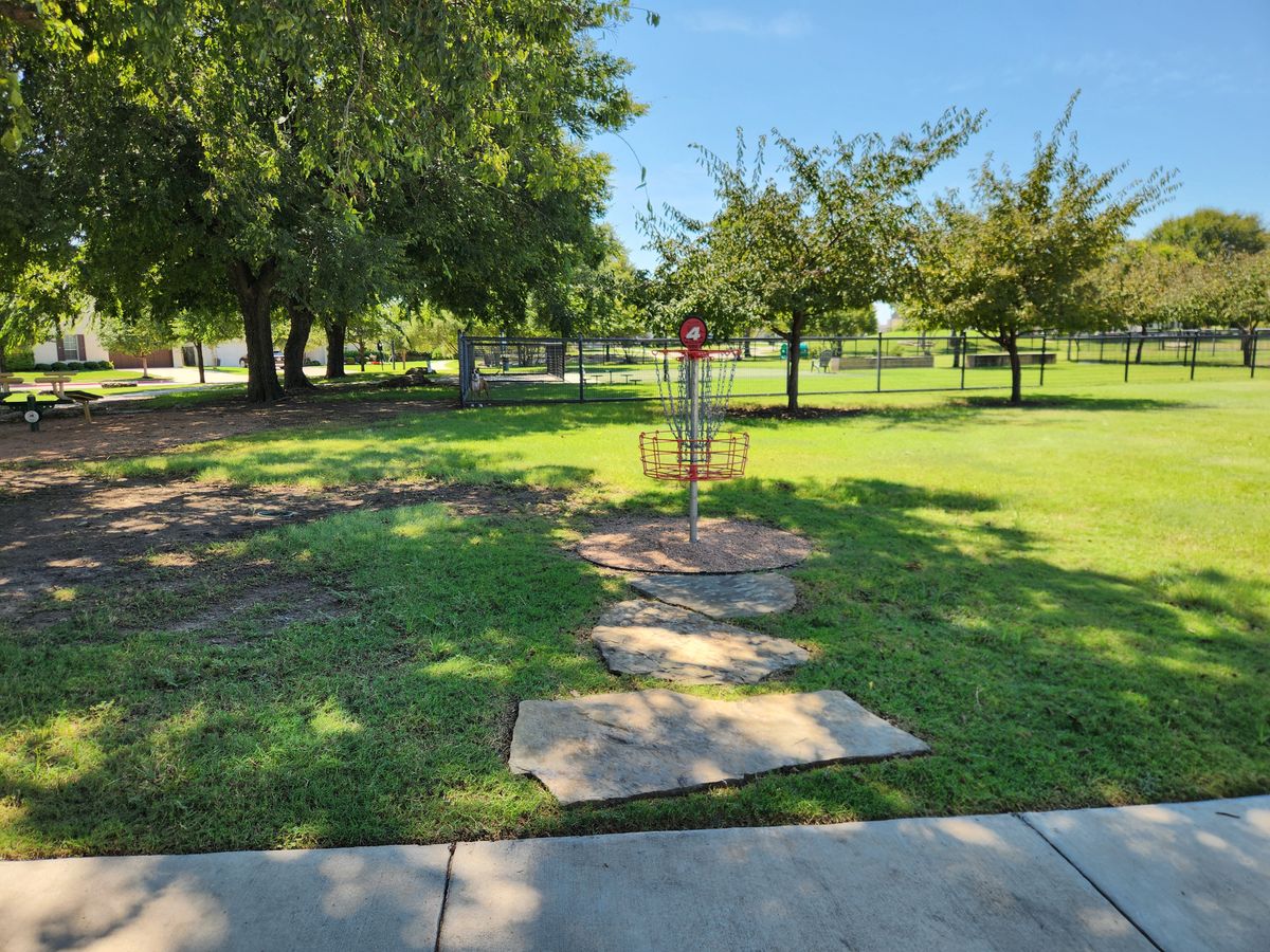Hole 4 green