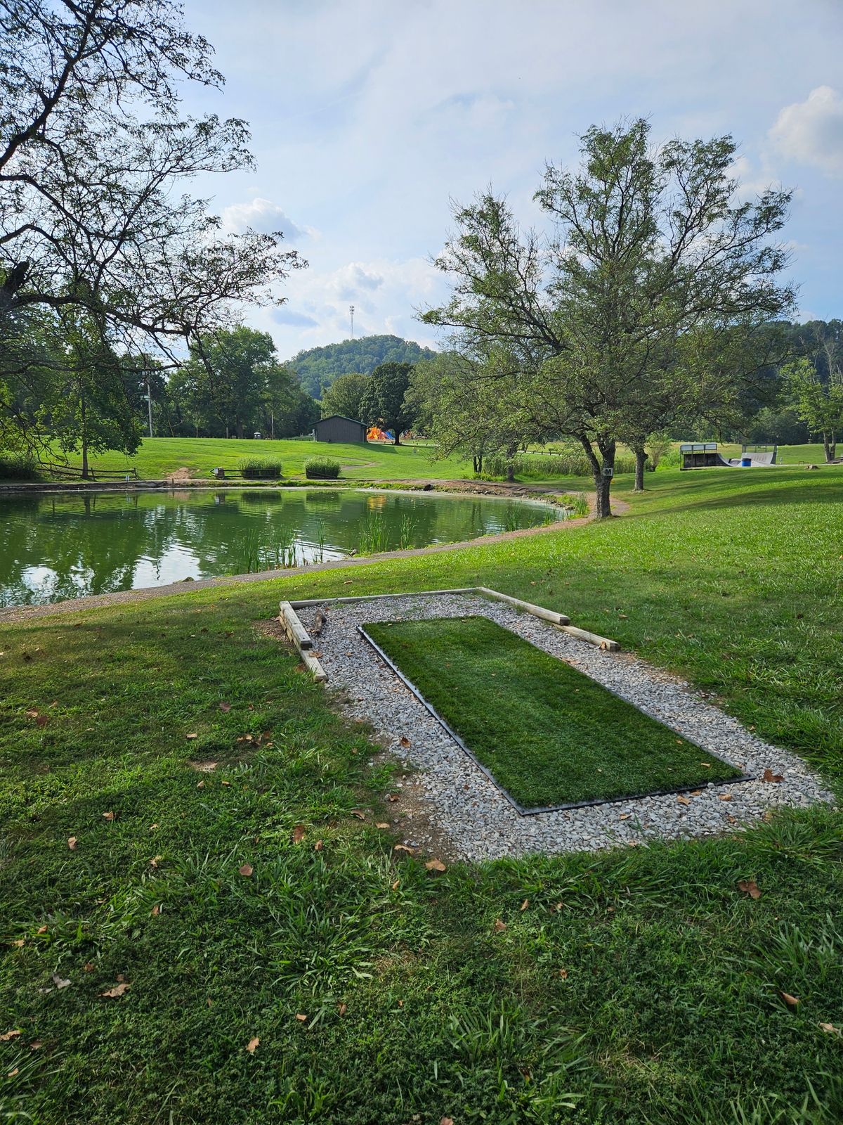 Hole 14 Short Teepad. Note:  Mandatory Left of 1st tree.