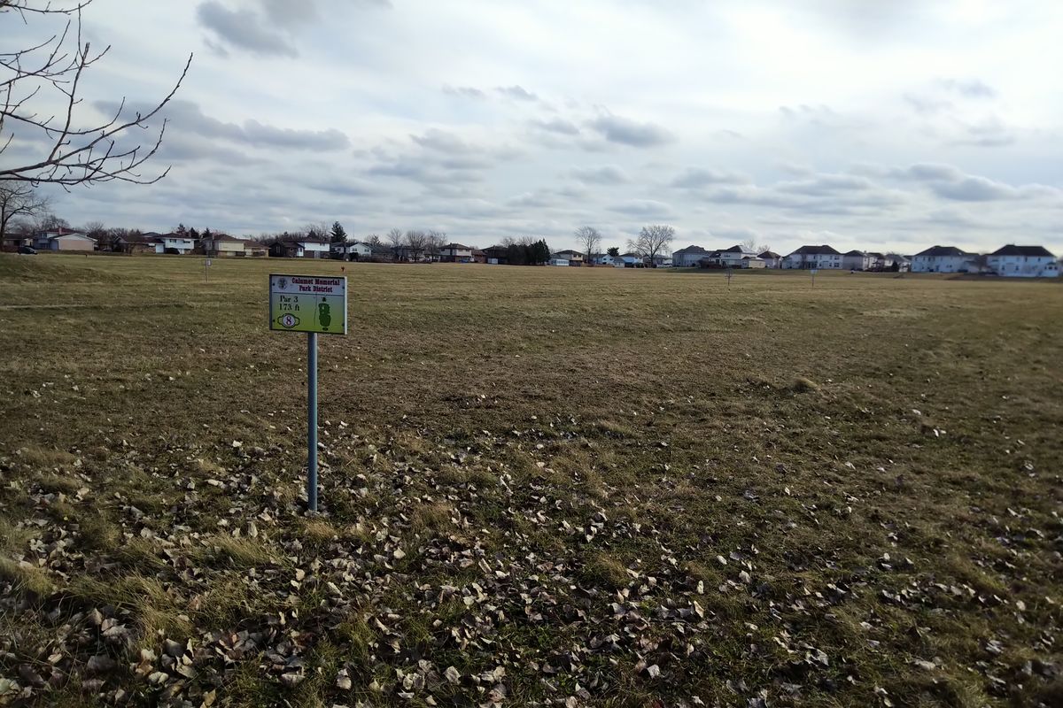 Tee 8