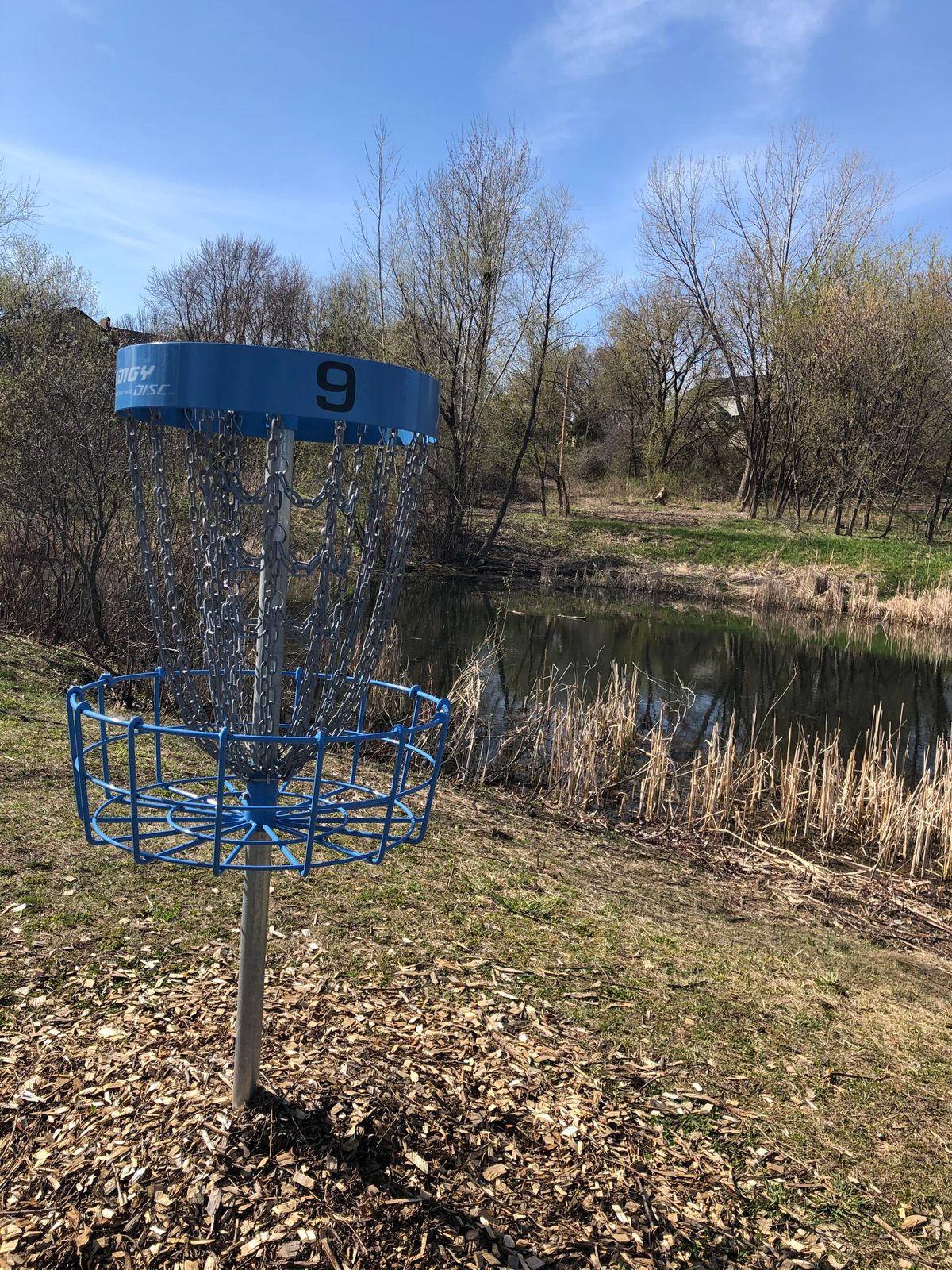 Hole #9 looking toward the tee.