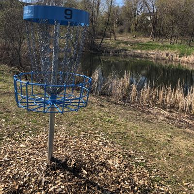 Hole #9 looking toward the tee.