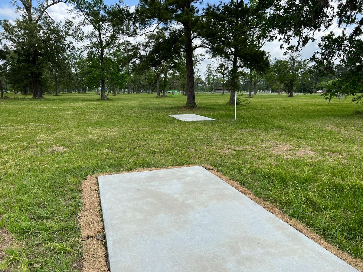 Hole 2 to the right not left Long
384