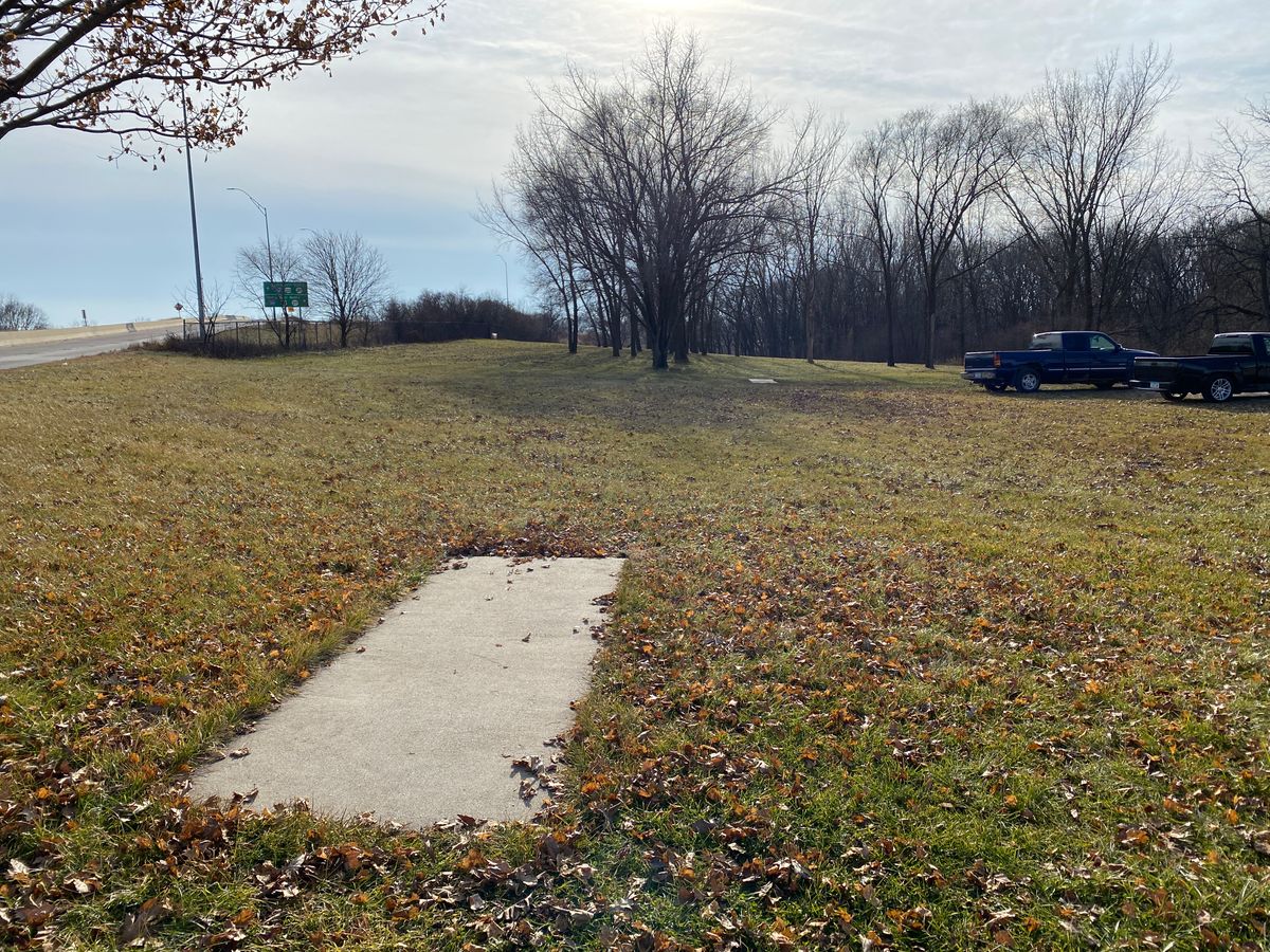 Hole 1, long tee.