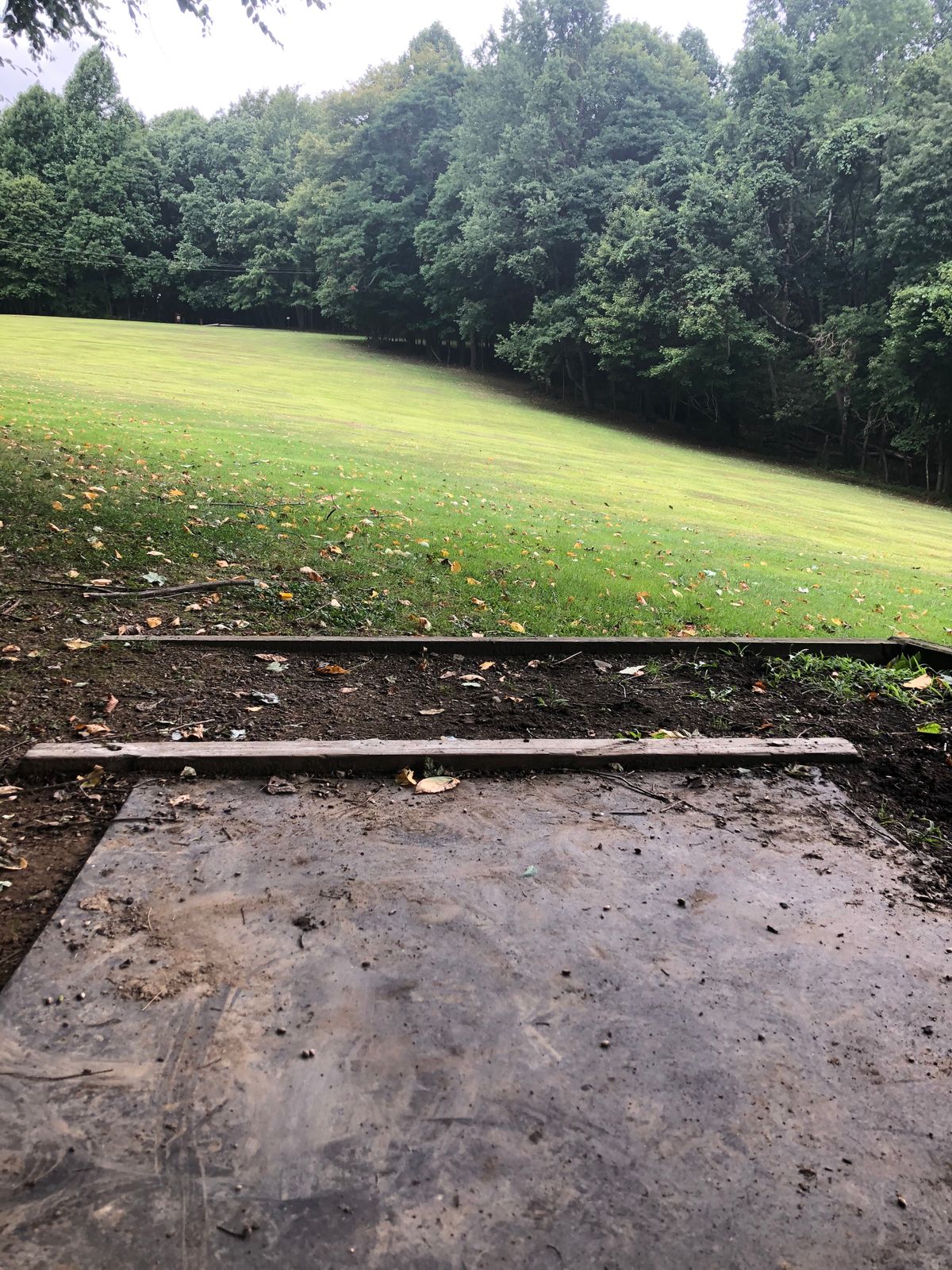 Hole 5 tee pad