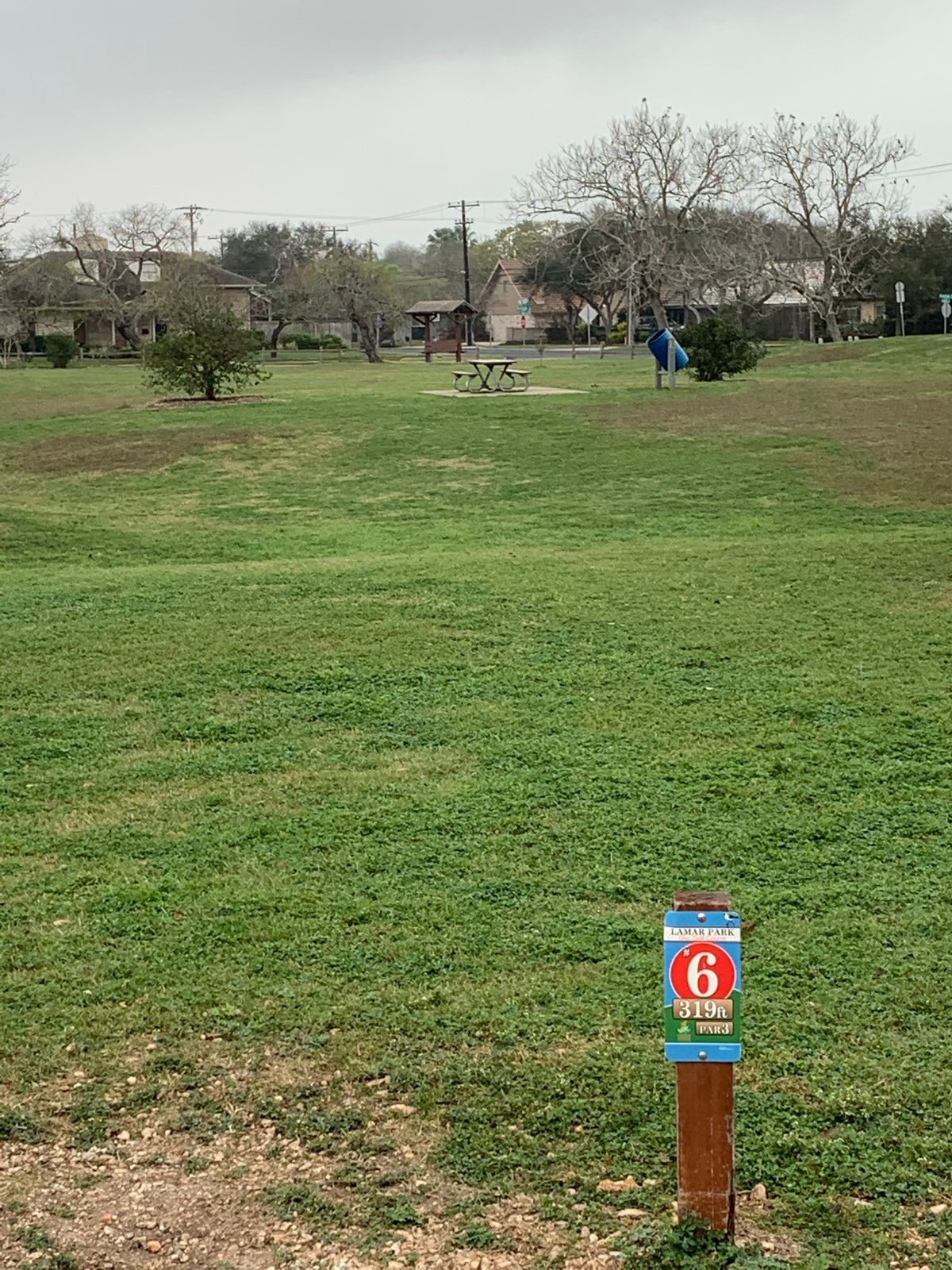 Best hole to l let it fly on the entire course, especially for beginners. No real danger anywhere