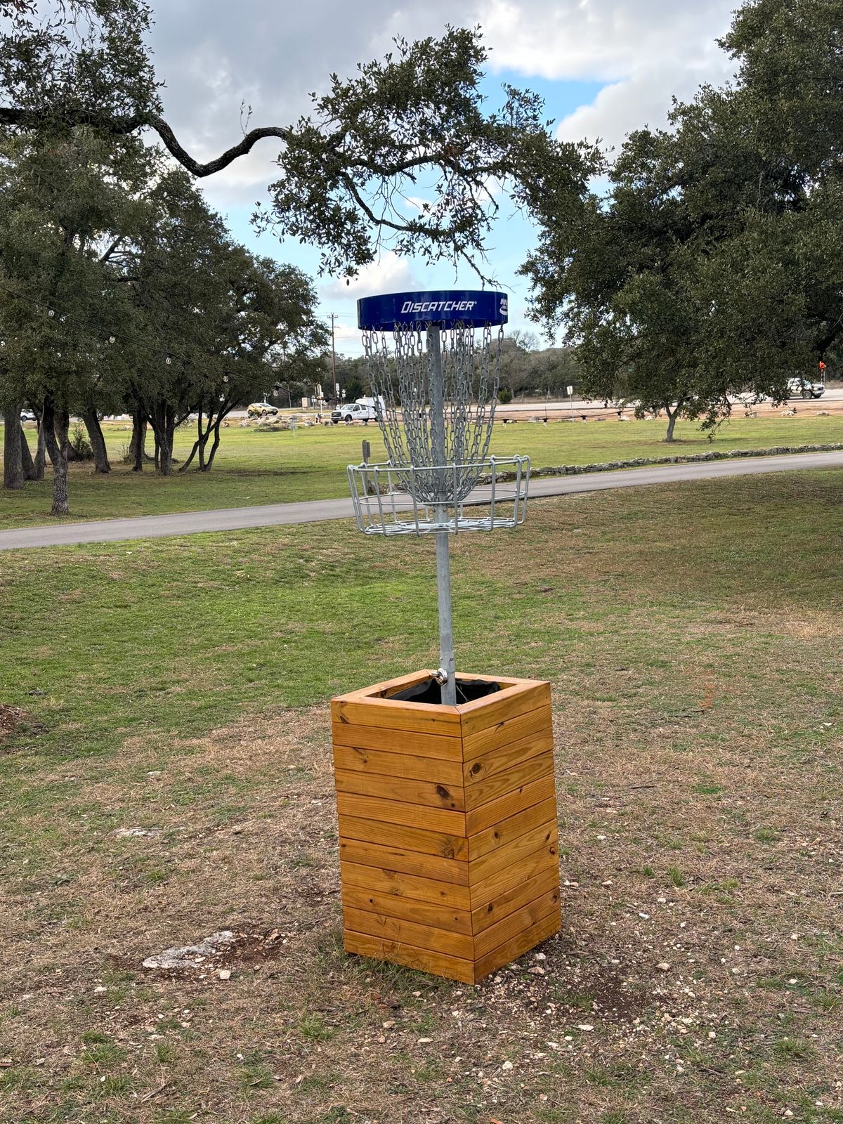 Elevated basket at Hole 3