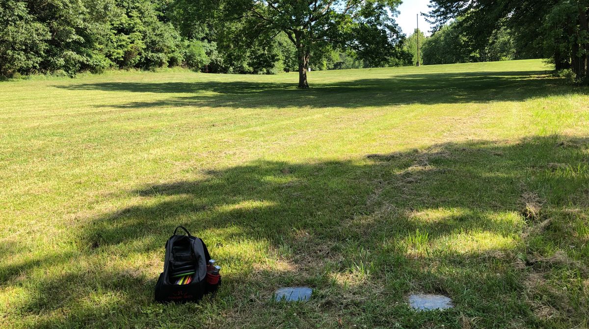 Hole 8 teeoff from blues