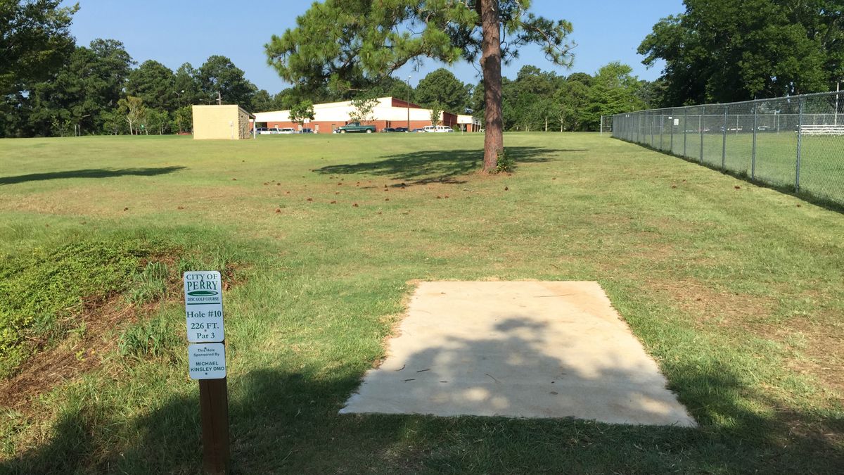 Hole 10
