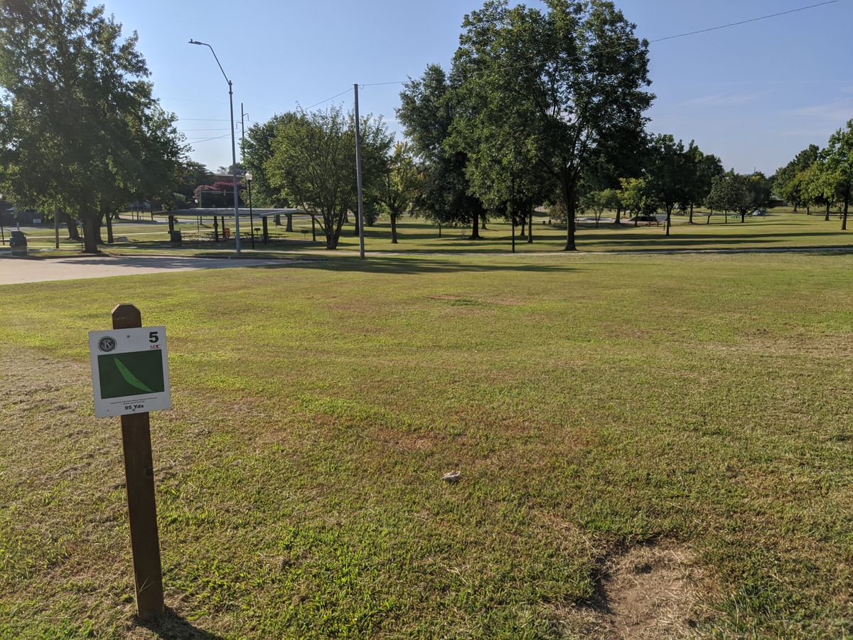 Hole 5 tee
