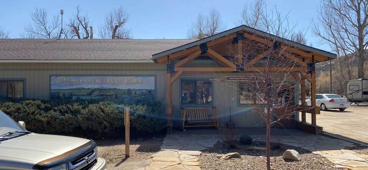 On-site snack shop for drinks and merch