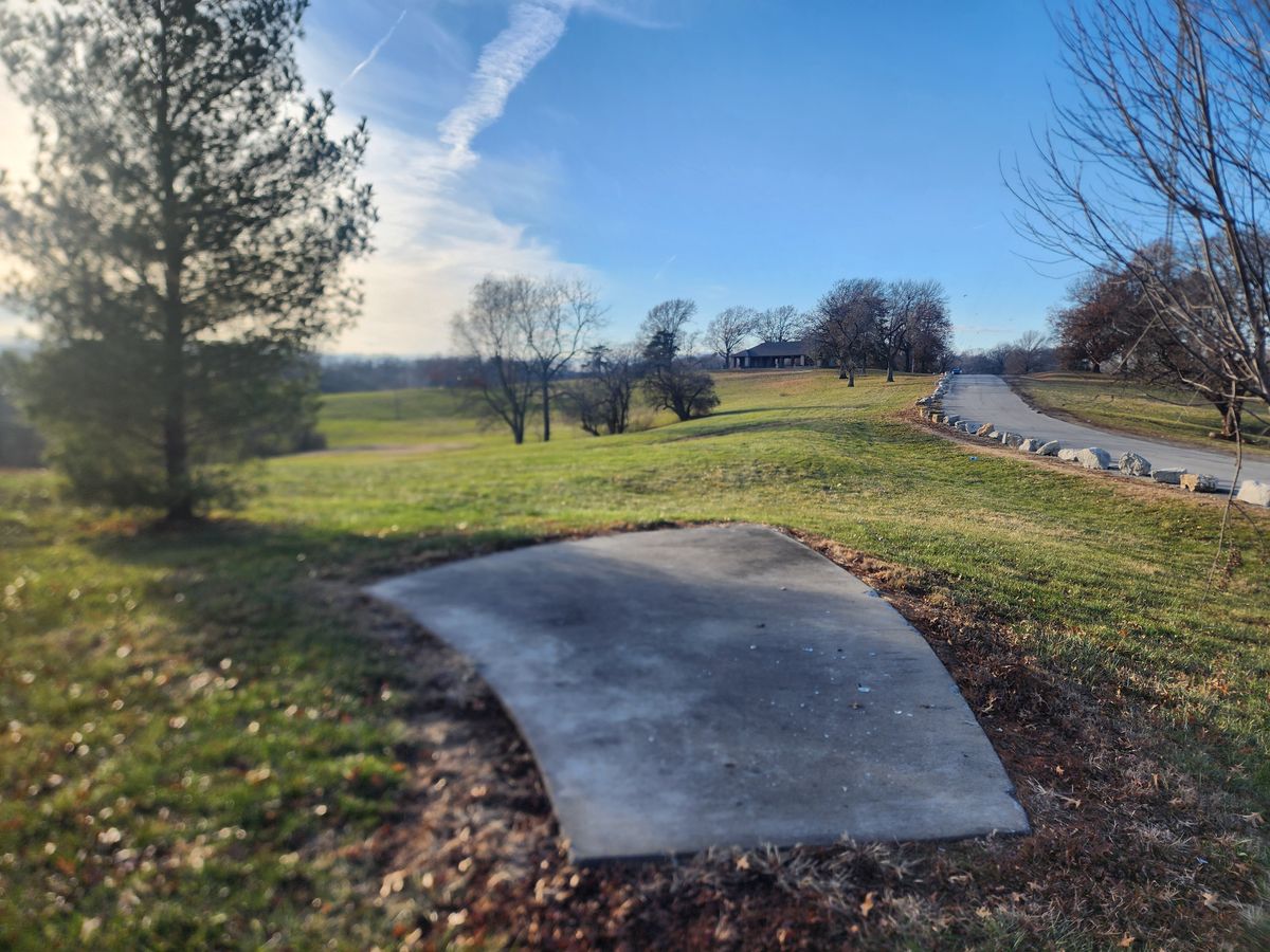 Hole 1 tee pad