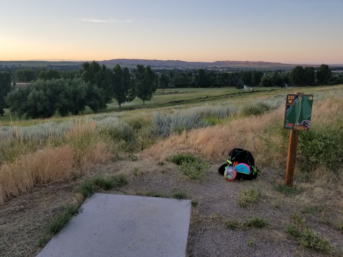 WOW! Golf course in the distance.