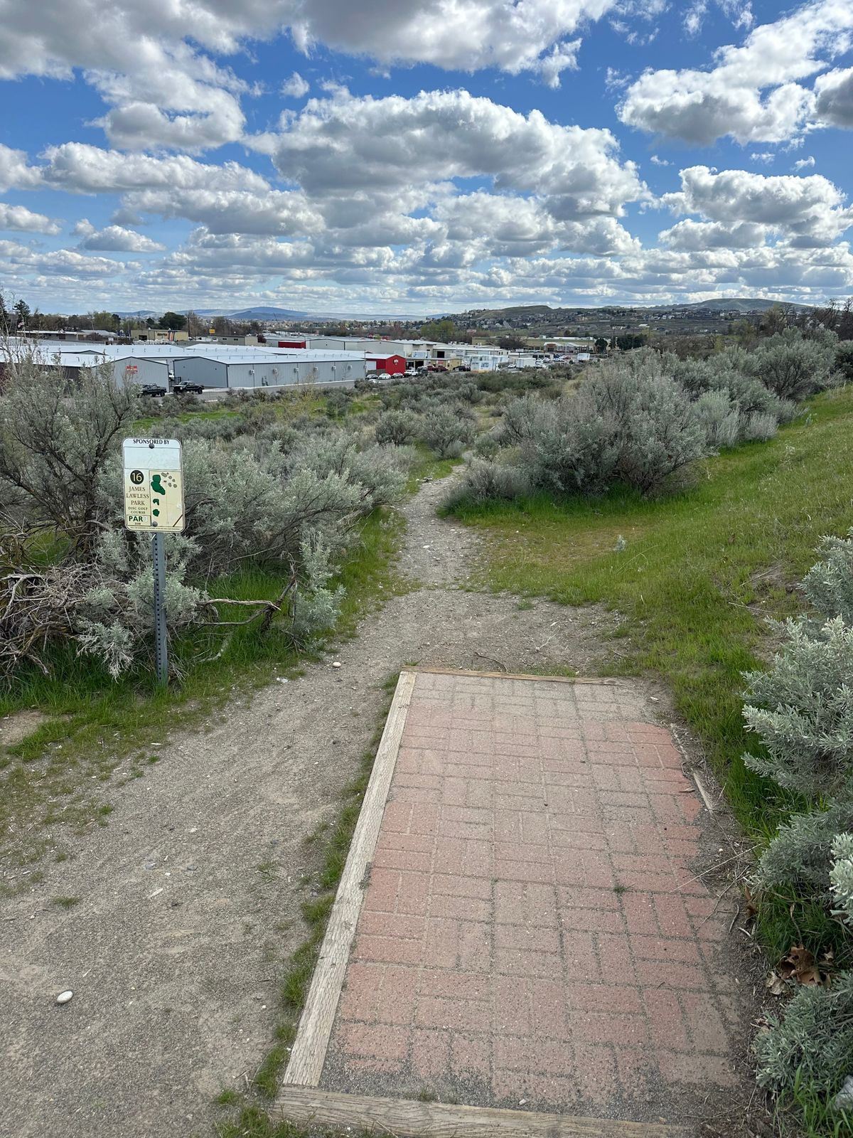 Hole 16 tee pad