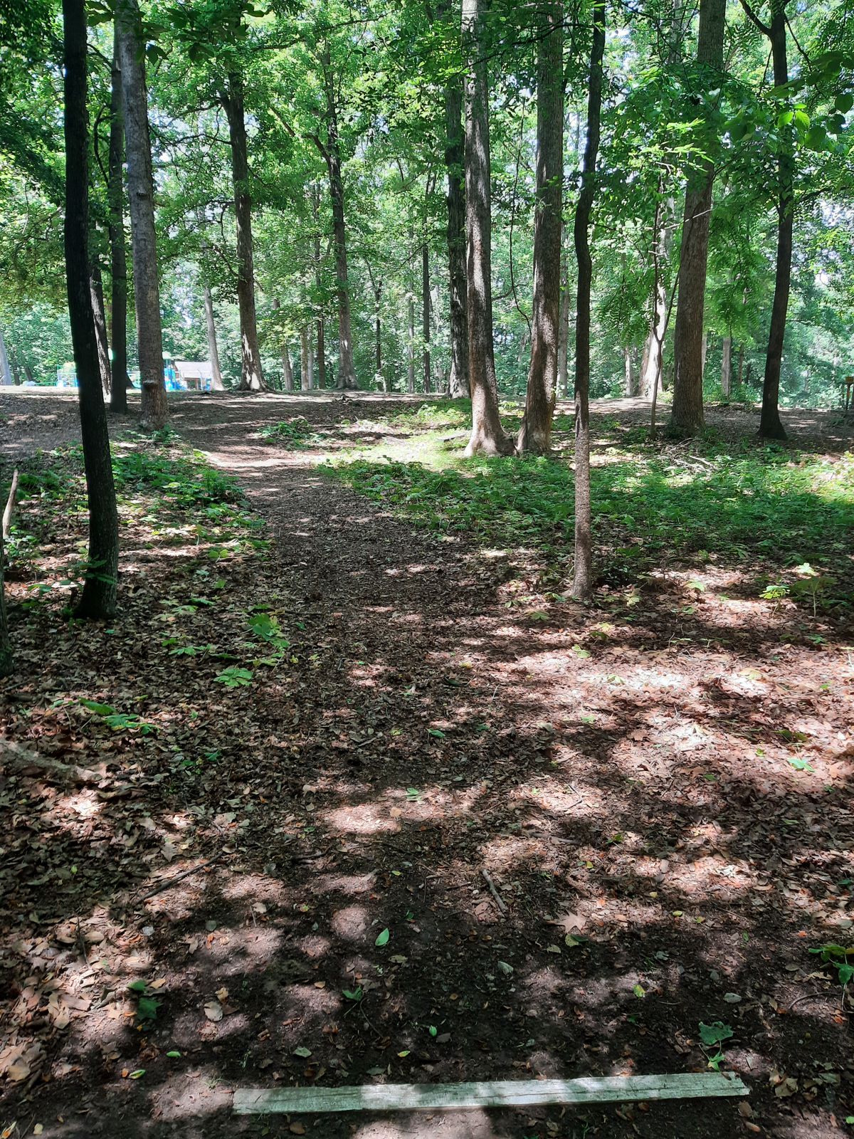 Hole 10 White Alt Tee