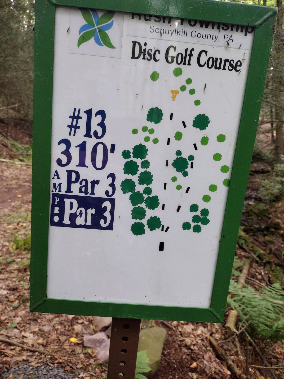Hyzer line is playable. Don't think straight shot is there