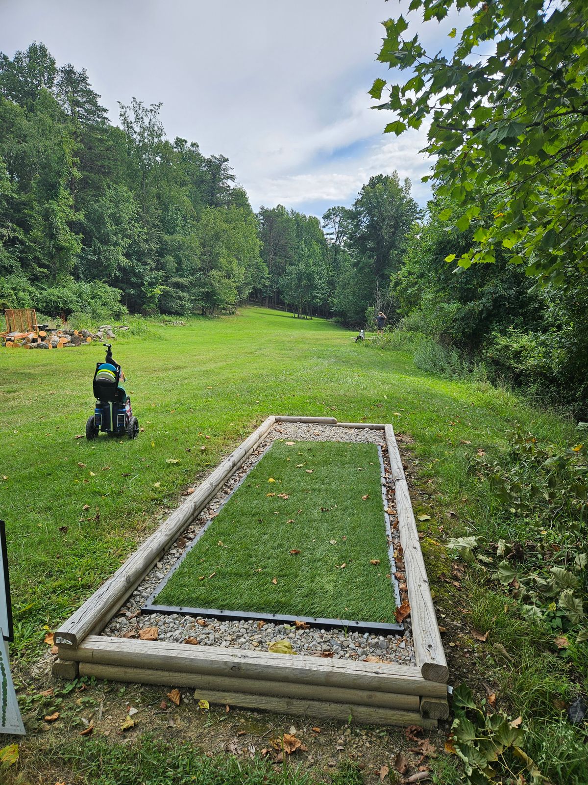 Hole 5 Long Teepad. Short Basket is Straight, Long Basket is Straight then Left.