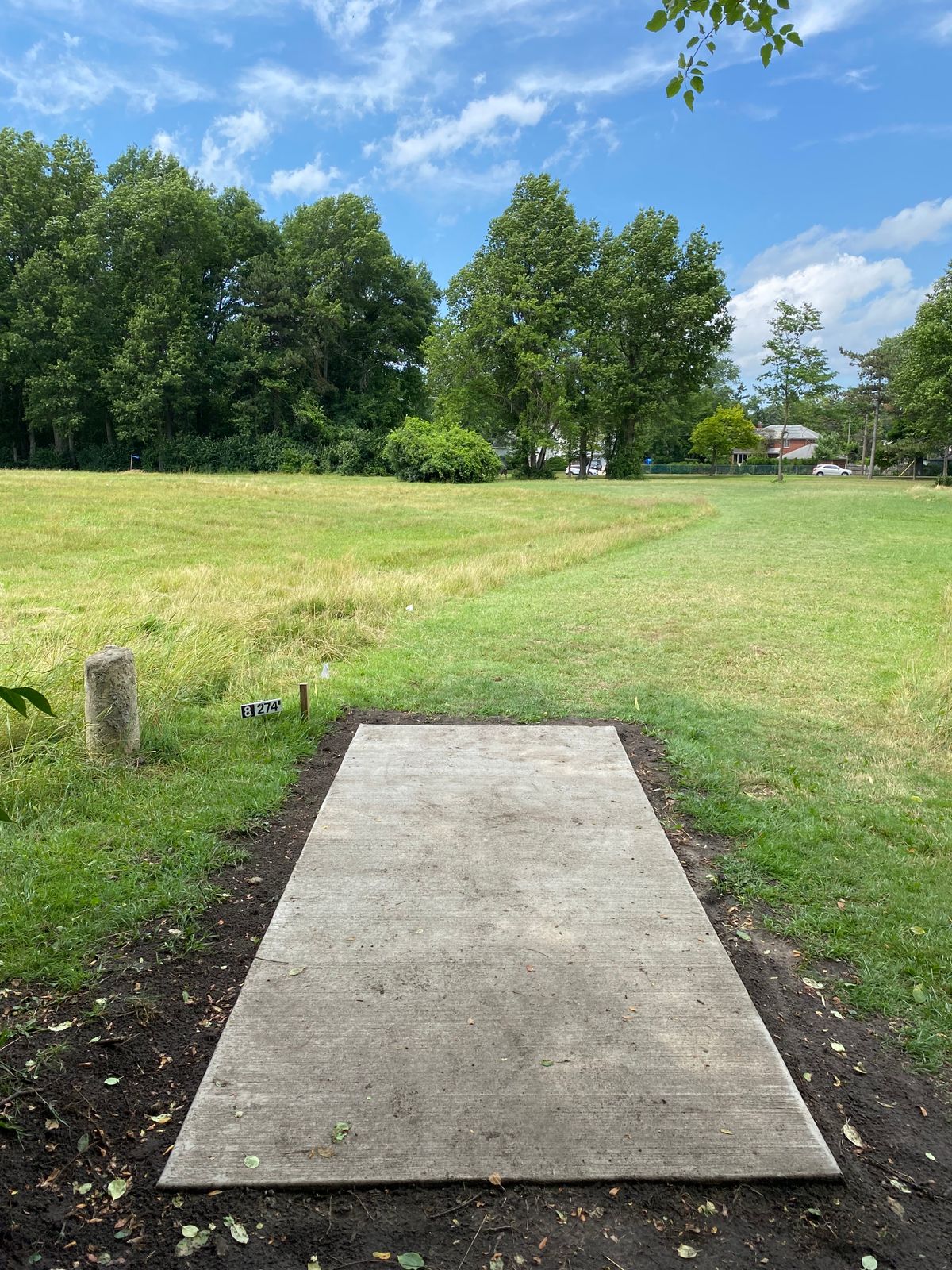 Hole #8 Pro tee pad