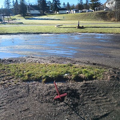 Hole Nine (tee sign appears to be missing)