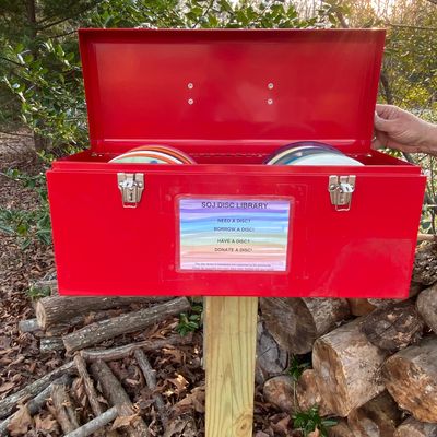 Disc library offering loaner discs for new players!