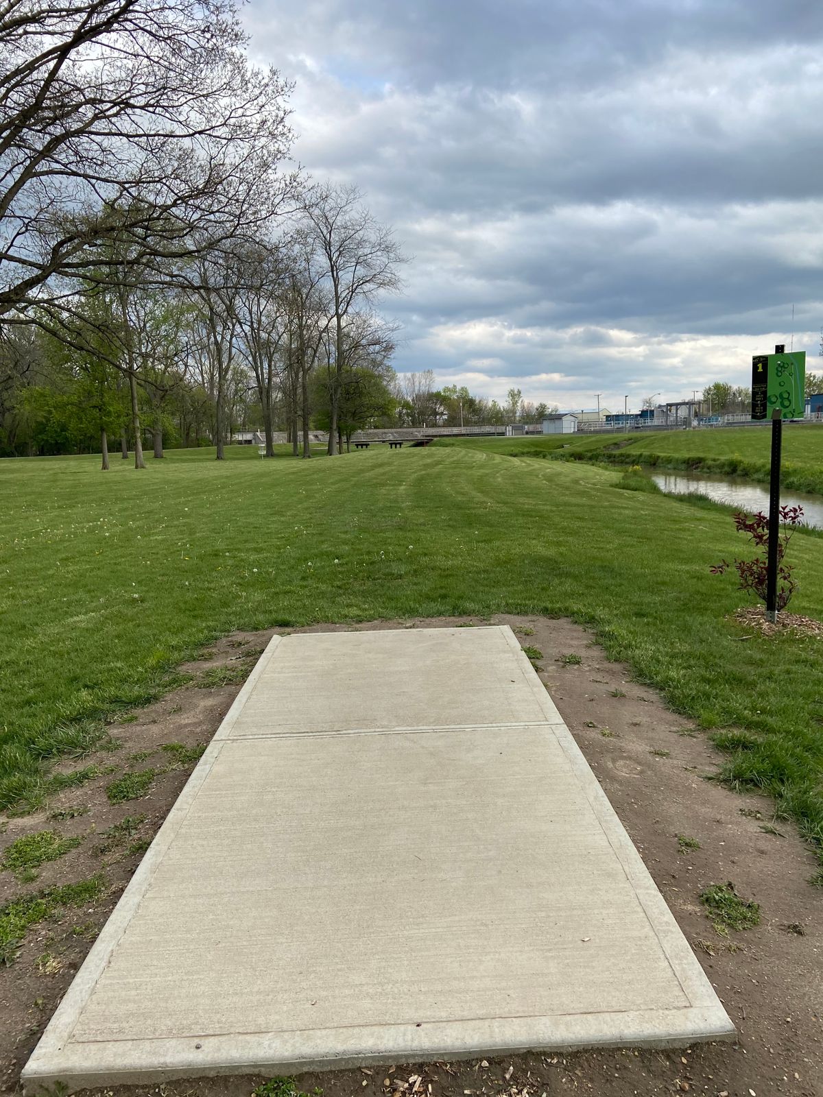 Tee on hole 1