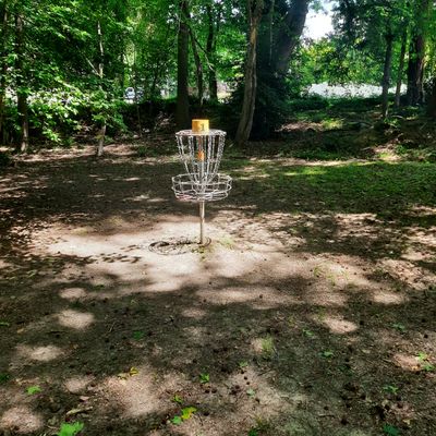 Hole 1 Basket