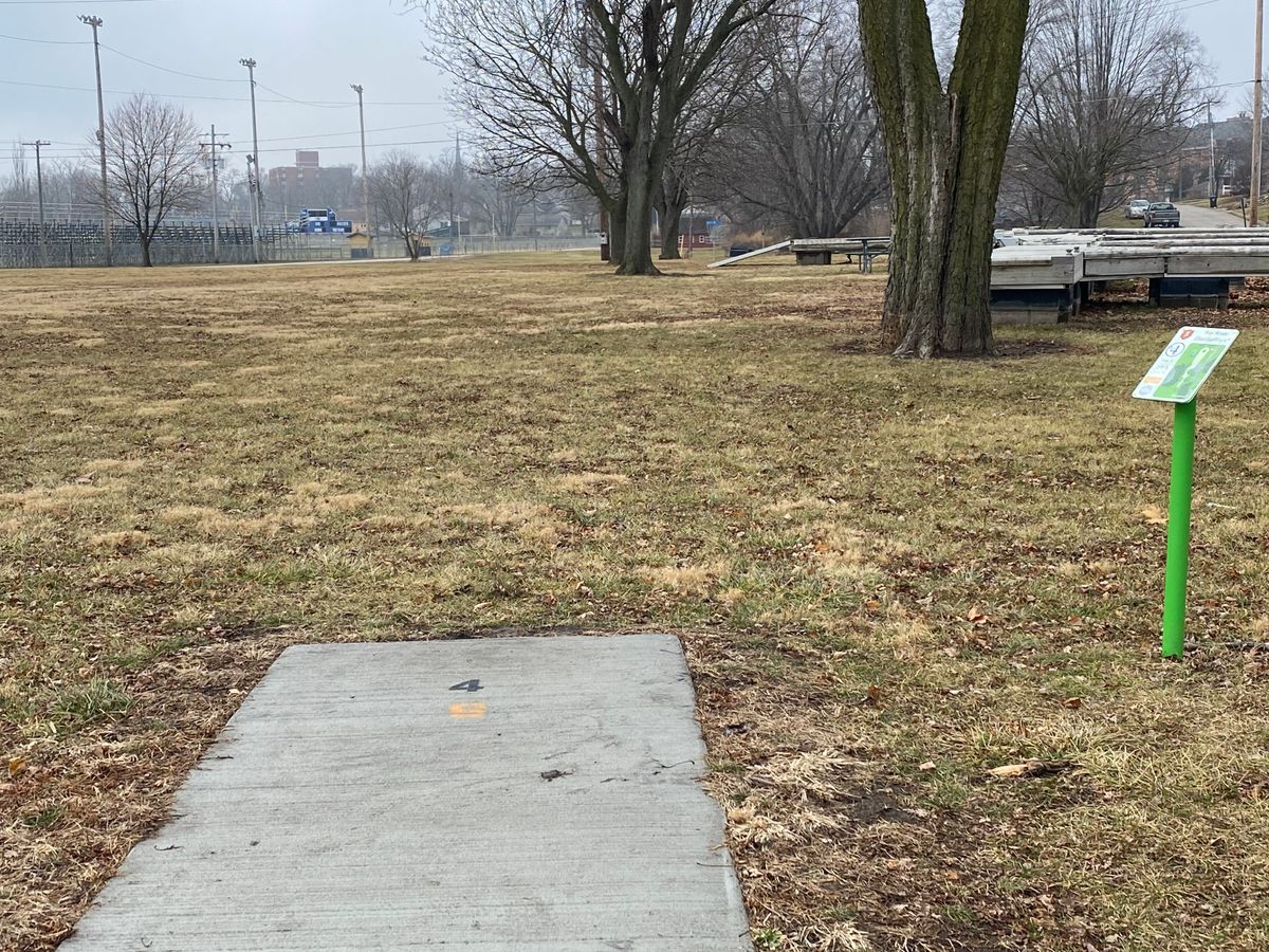 Hole 4 Short Tee