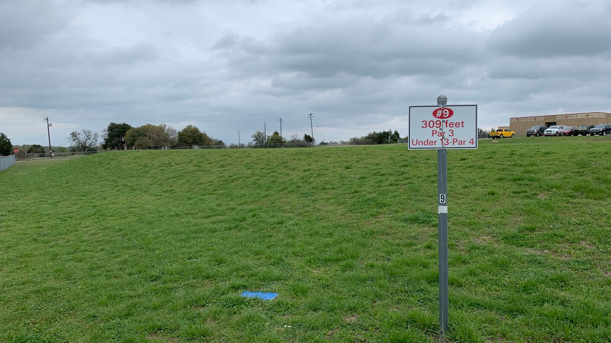 Hole 9