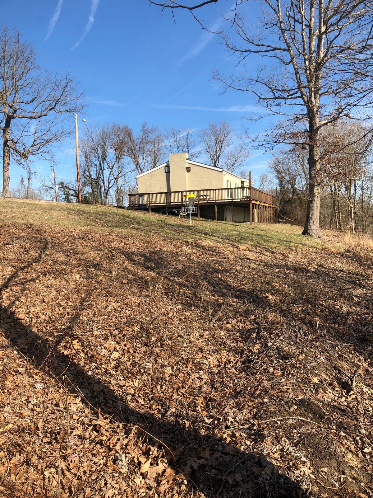 Basket of Hole 9 from the fairway