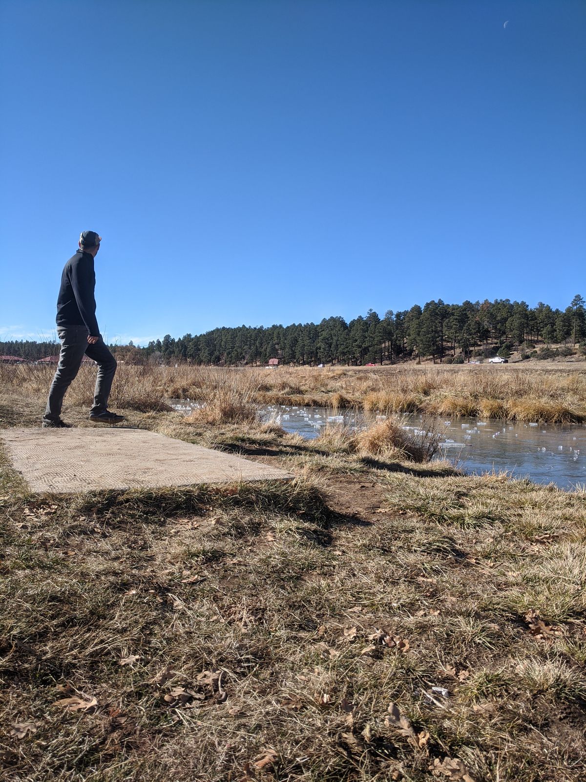 First few holes are along the river, whether it's here by the water or traversing the mountain side beware of losing discs.