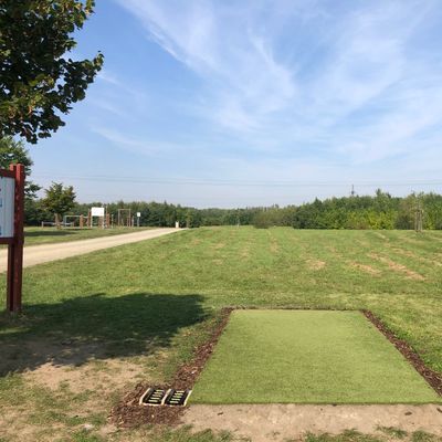 hole 1 tee