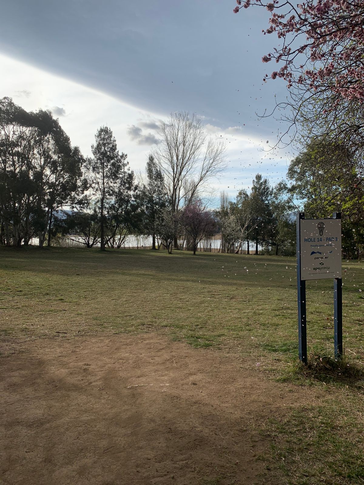 Hole 14 looking good at Jindy