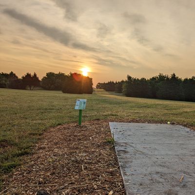 Sunrise round, hole 5 tee pad