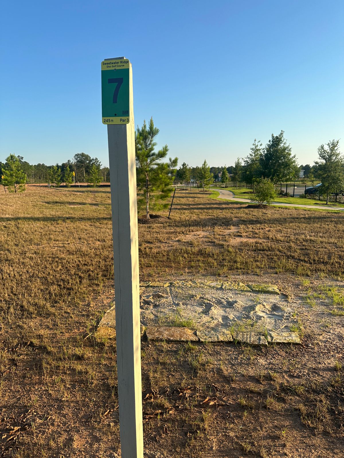 Hole 7 tee sign and pad