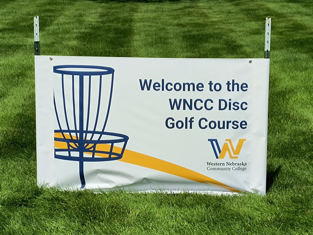 Hole one right off the parking lot. They also have almost d found/ disc swap container.