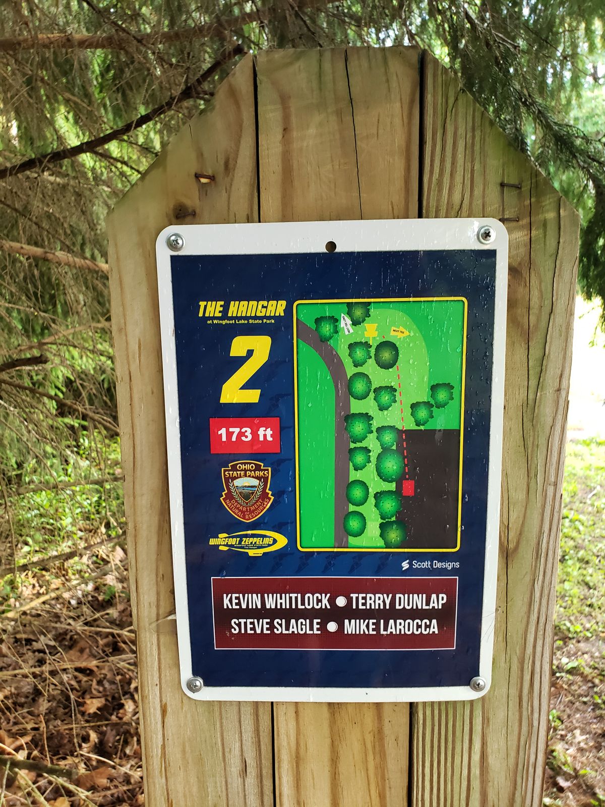 Hole 2 short sign