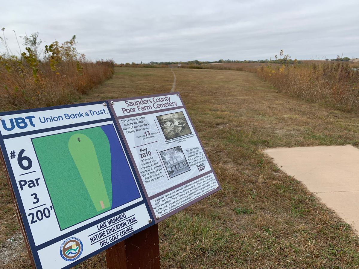 Hole 6 
Poor Farm Cemetery