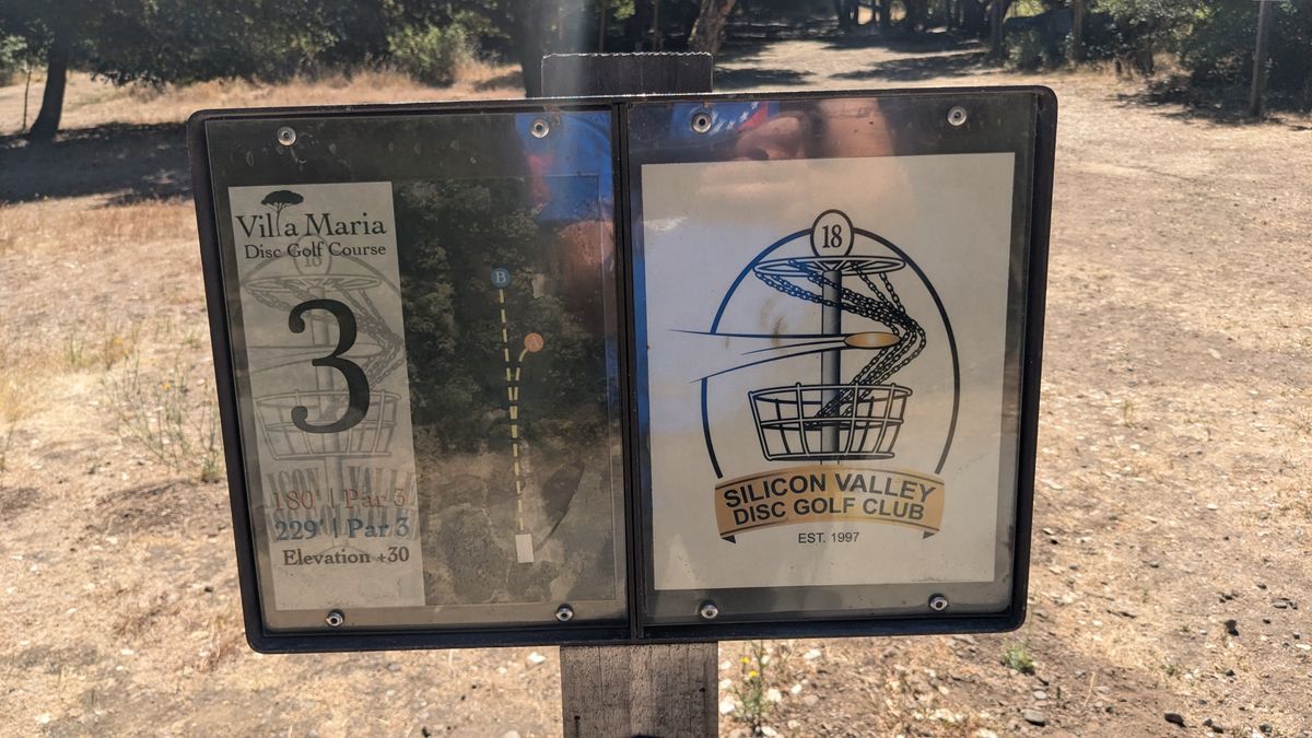 Hole 3 Tee Sign